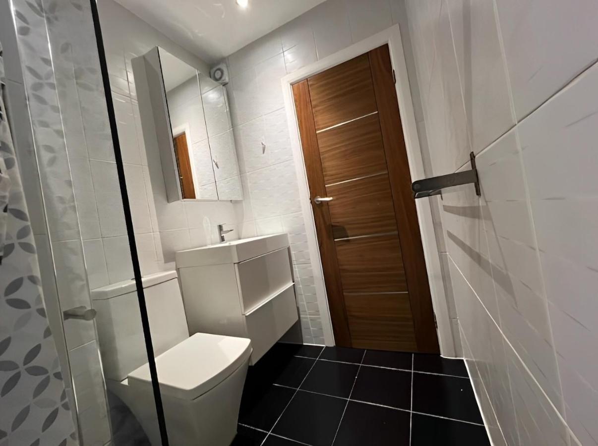 Nice Studio Shepherd'S Bush London Near Everything Exterior foto
